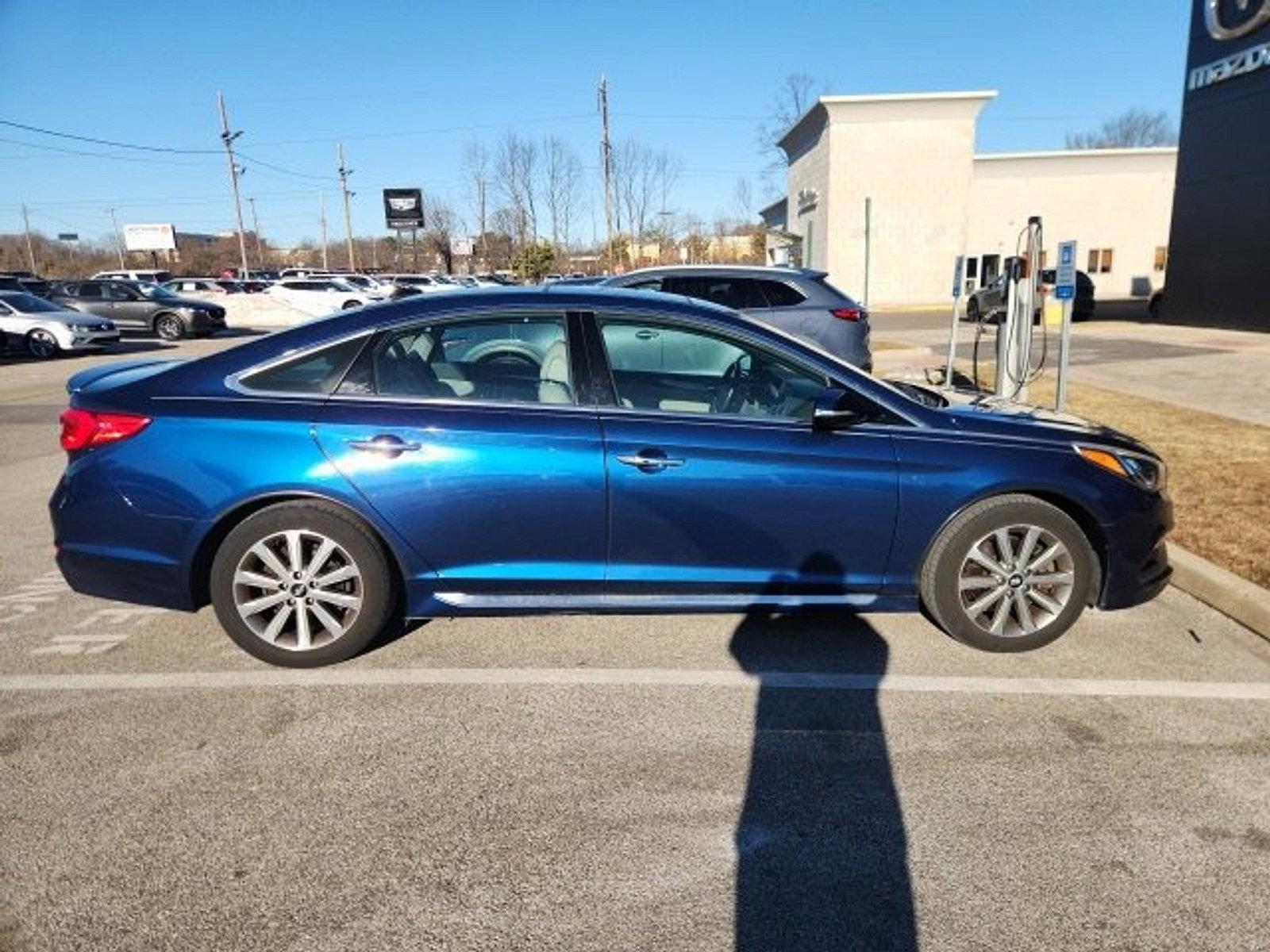 2016 Hyundai SONATA Vehicle Photo in Trevose, PA 19053