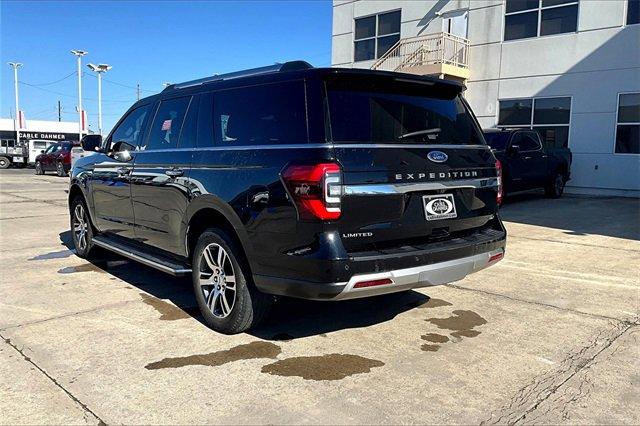 2022 Ford Expedition Max Vehicle Photo in TOPEKA, KS 66609-0000