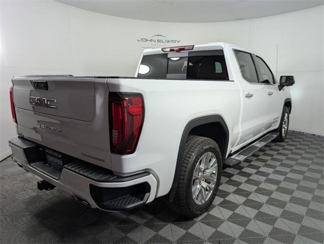 2024 GMC Sierra 1500 Vehicle Photo in ENGLEWOOD, CO 80113-6708