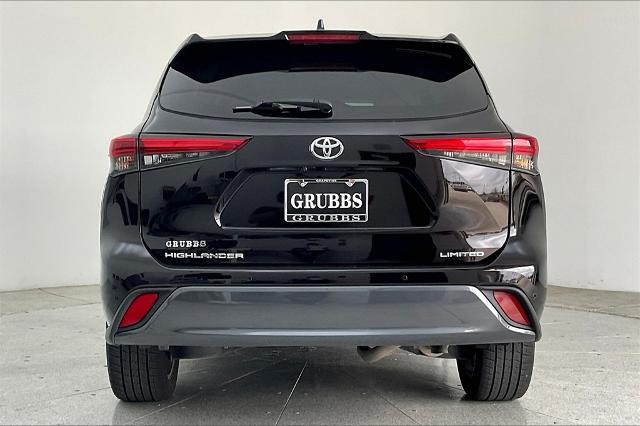 2022 Toyota Highlander Vehicle Photo in Grapevine, TX 76051