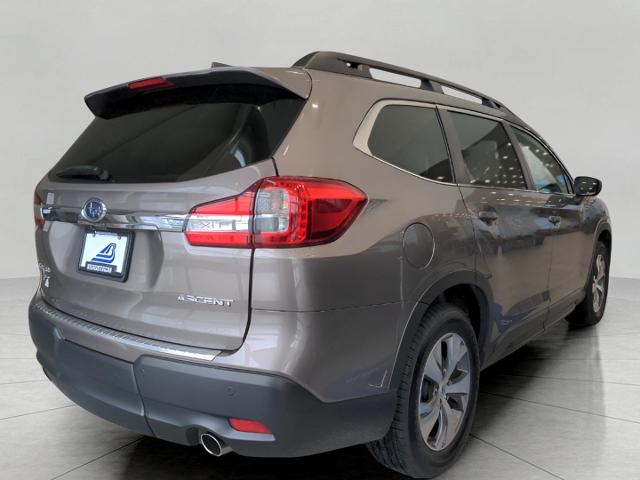 2022 Subaru Ascent Vehicle Photo in Green Bay, WI 54304