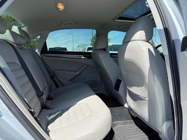 2016 Volkswagen Passat Vehicle Photo in COLUMBIA, MO 65203-3903