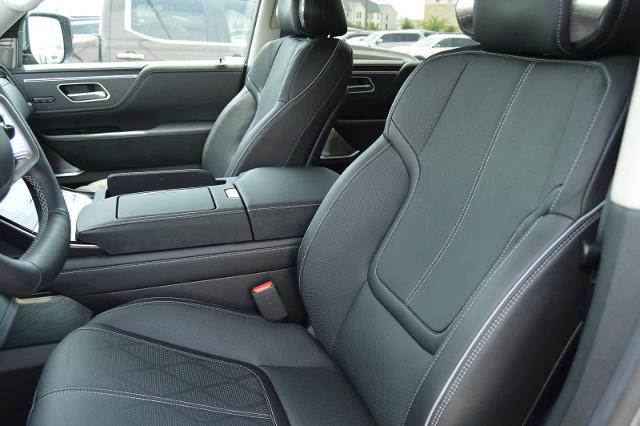 2025 INFINITI QX80 Vehicle Photo in Houston, TX 77090