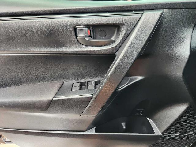 2018 Toyota Corolla Vehicle Photo in HOUSTON, TX 77079