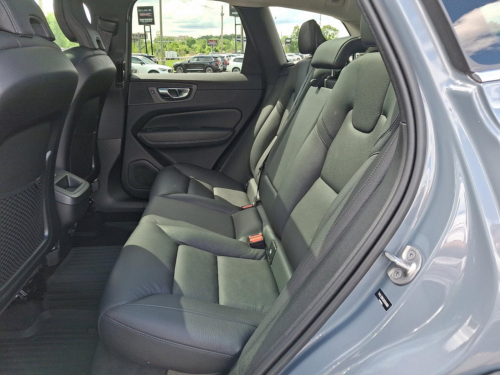 2022 Volvo XC60 Vehicle Photo in Trevose, PA 19053