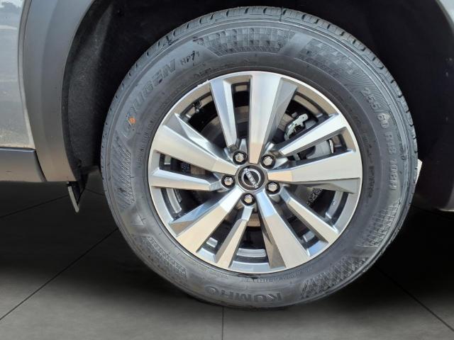 2025 Nissan Pathfinder Vehicle Photo in Appleton, WI 54913