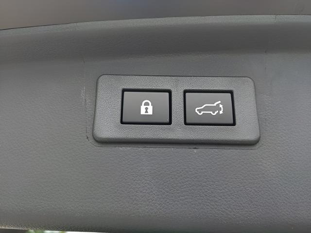 2025 Subaru Outback Vehicle Photo in Green Bay, WI 54304
