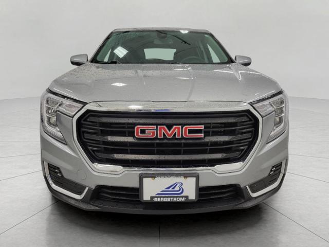2024 GMC Terrain Vehicle Photo in GREEN BAY, WI 54303-3330