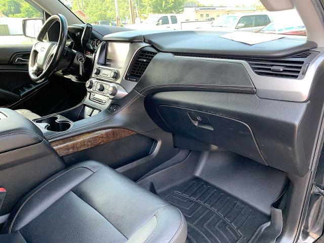 2019 Chevrolet Tahoe Vehicle Photo in MOON TOWNSHIP, PA 15108-2571