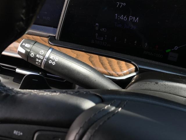 2023 Cadillac Escalade Vehicle Photo in GREEN BAY, WI 54303-3330