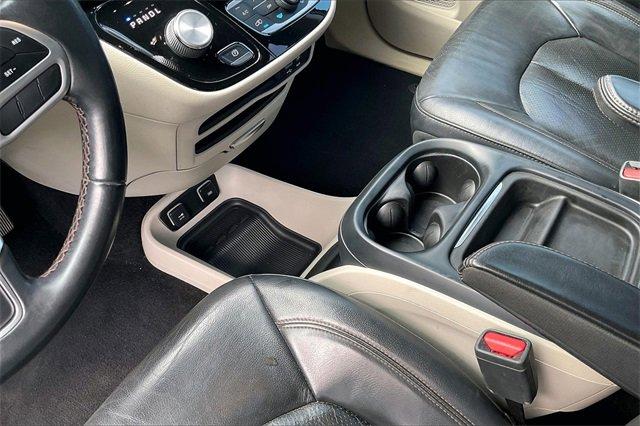 2018 Chrysler Pacifica Vehicle Photo in INDEPENDENCE, MO 64055-1314