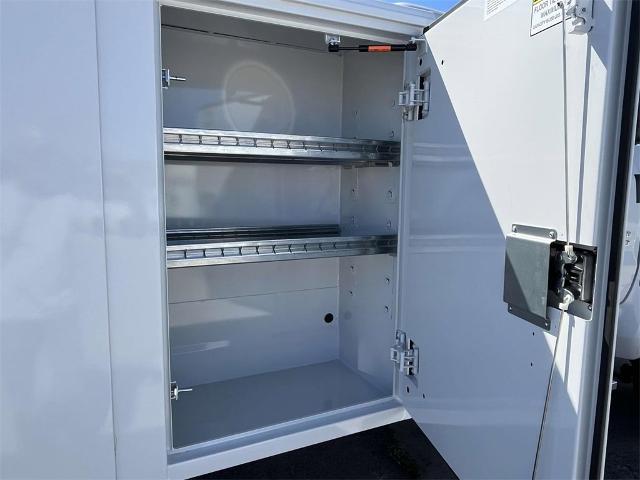 2024 Chevrolet Silverado 4500 HD Vehicle Photo in ALCOA, TN 37701-3235