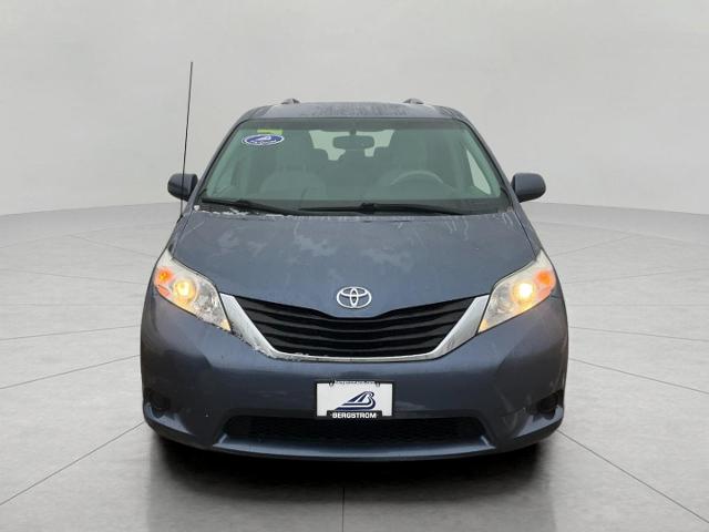 2014 Toyota Sienna Vehicle Photo in Kaukauna, WI 54130