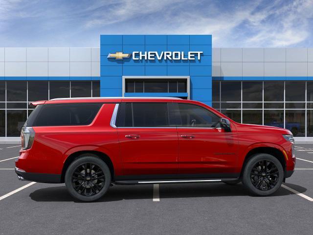 2025 Chevrolet Suburban Vehicle Photo in GILBERT, AZ 85297-0446