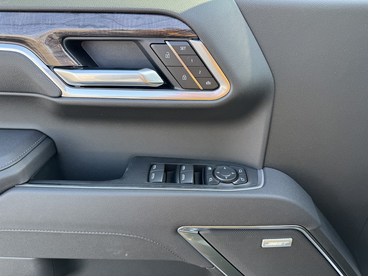 2025 Chevrolet Silverado 1500 Vehicle Photo in BOONVILLE, IN 47601-9633