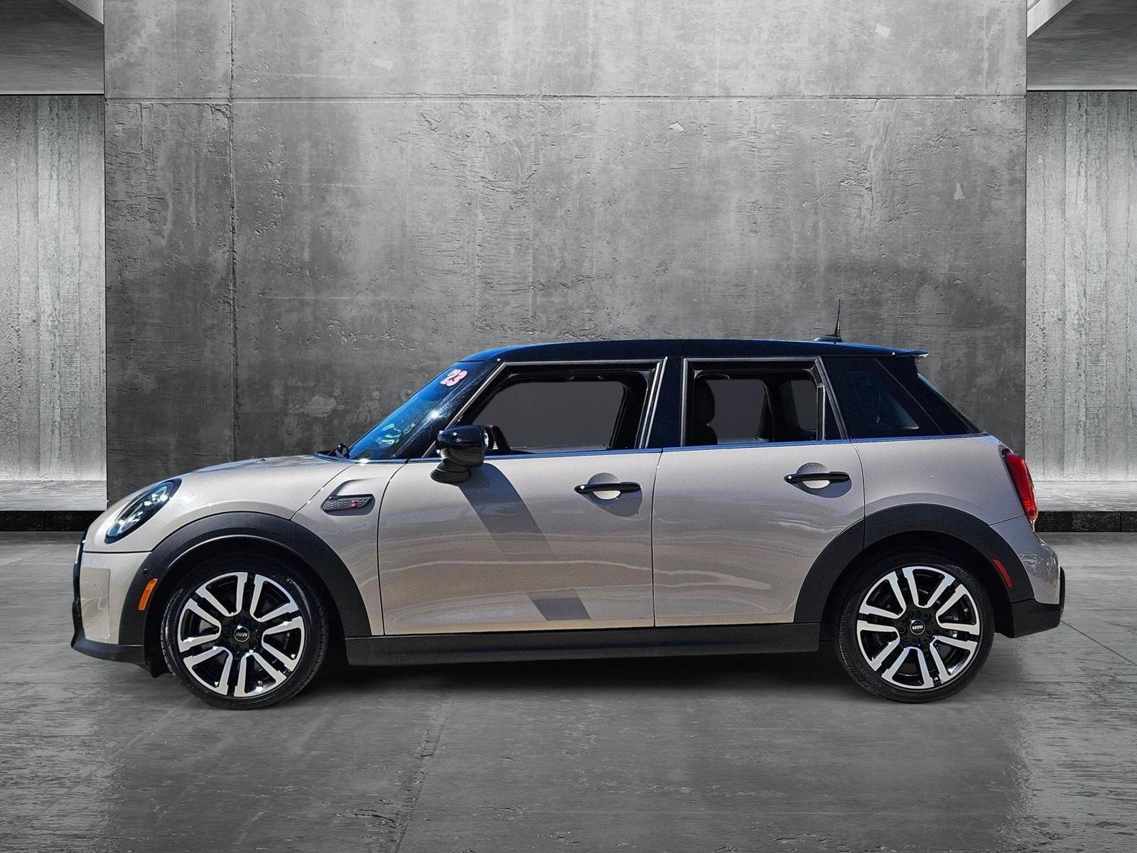 2023 MINI Cooper S Hardtop 4 Door Vehicle Photo in Pembroke Pines , FL 33027