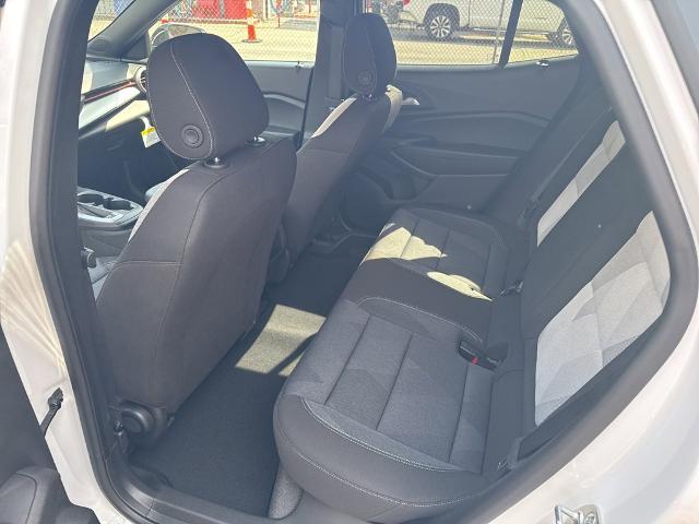 2025 Chevrolet Trax Vehicle Photo in MARION, NC 28752-6372