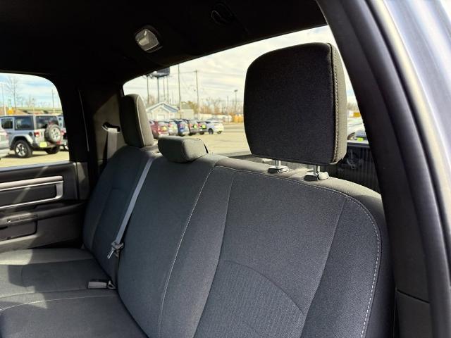 2024 Ram 1500 Classic Vehicle Photo in CHICOPEE, MA 01020-5001