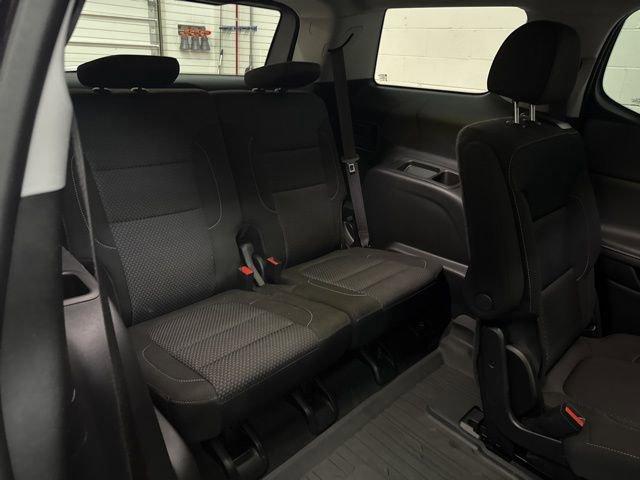 2022 GMC Acadia Vehicle Photo in MEDINA, OH 44256-9631