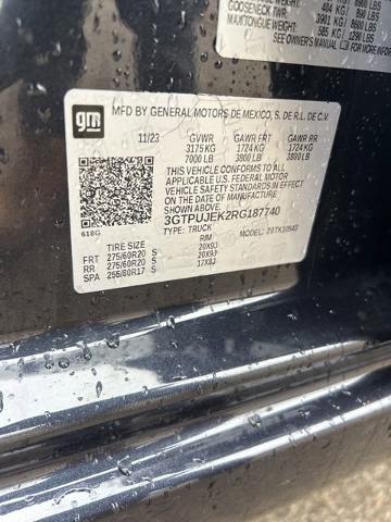 2024 GMC Sierra 1500 Vehicle Photo in MEDINA, OH 44256-9631