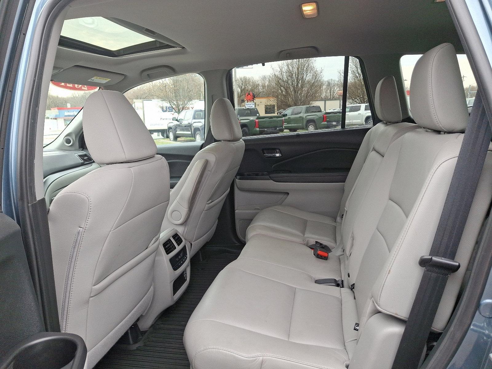 2021 Honda Pilot Vehicle Photo in Trevose, PA 19053