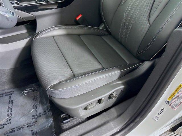 2024 Buick Envision Vehicle Photo in PUYALLUP, WA 98371-4149