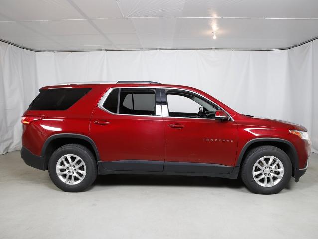 Used 2018 Chevrolet Traverse 1LT with VIN 1GNEVGKW8JJ239607 for sale in Mora, Minnesota