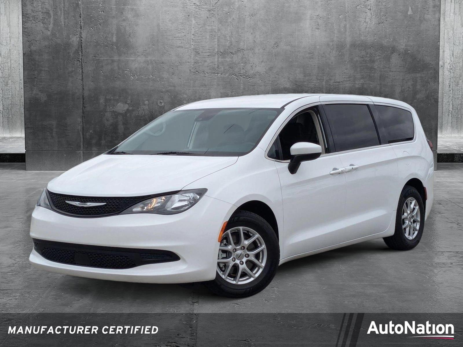 2023 Chrysler Voyager Vehicle Photo in Valencia, CA 91355