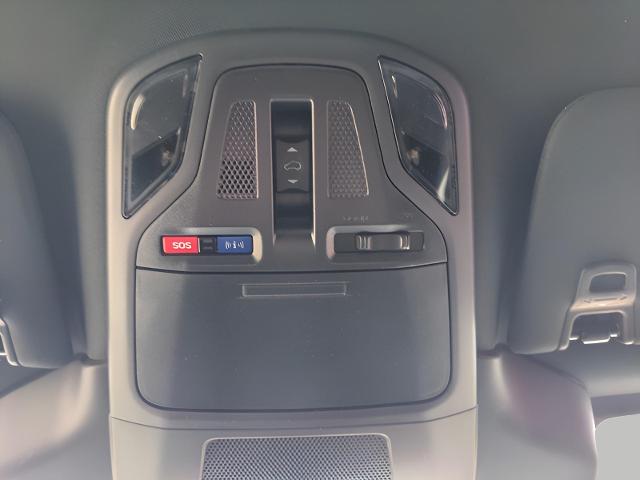 2025 Subaru Outback Vehicle Photo in Green Bay, WI 54304