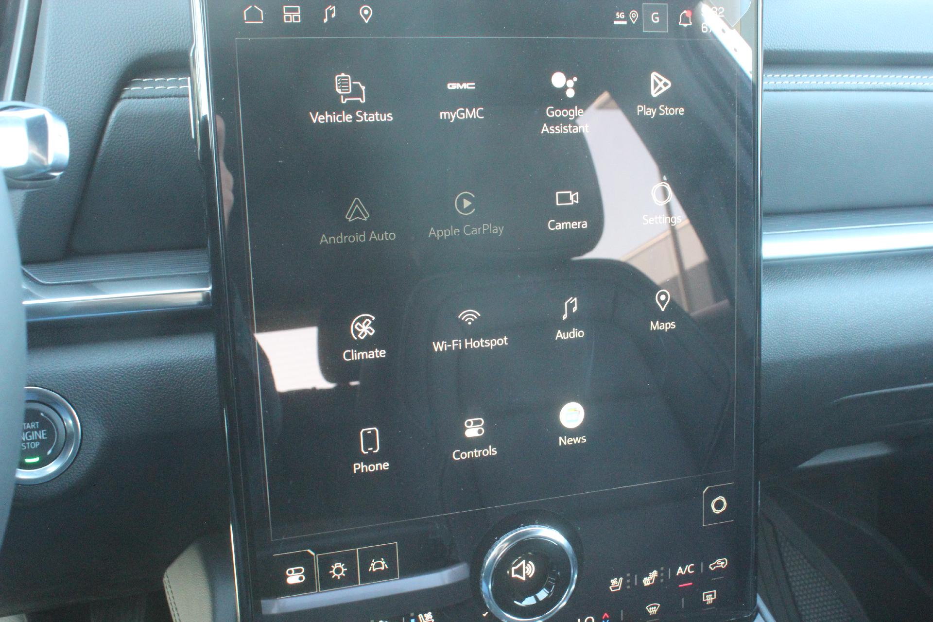 2026 GMC Terrain Vehicle Photo in AURORA, CO 80012-4011