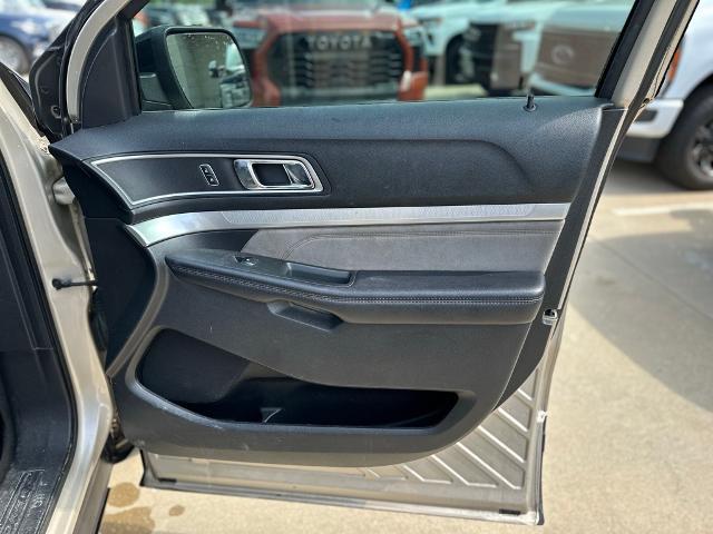 2017 Ford Explorer Vehicle Photo in Grapevine, TX 76051