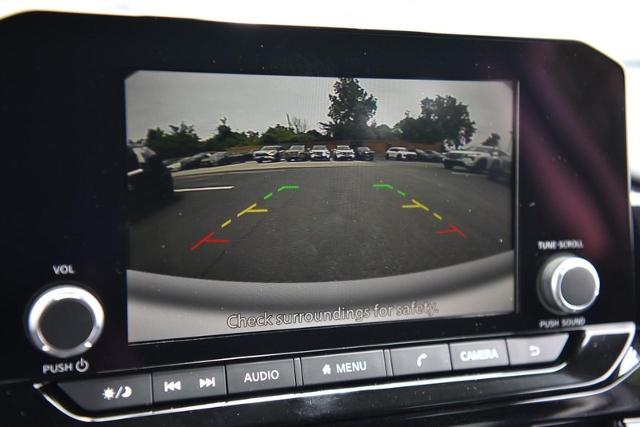2025 Nissan Pathfinder Vehicle Photo in Ballwin, MO 63011