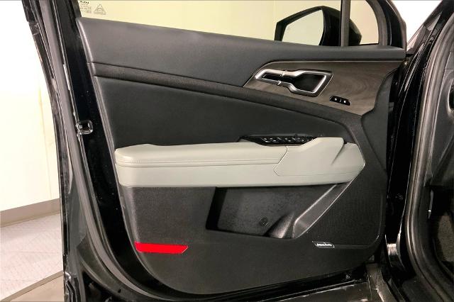 2023 Kia Sportage Vehicle Photo in Lees Summit, MO 64086