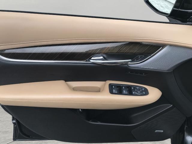 2023 Cadillac XT6 Vehicle Photo in GREEN BAY, WI 54303-3330