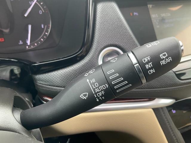 2017 Cadillac XT5 Vehicle Photo in Kaukauna, WI 54130