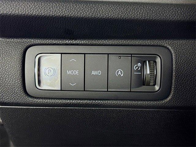 2025 Chevrolet Traverse Vehicle Photo in PUYALLUP, WA 98371-4149