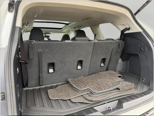 2022 Subaru Ascent Vehicle Photo in Appleton, WI 54914