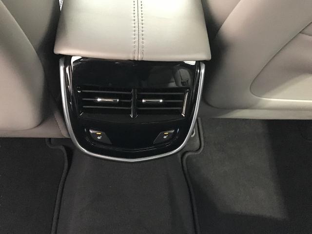 2014 Cadillac XTS Vehicle Photo in GREEN BAY, WI 54303-3330