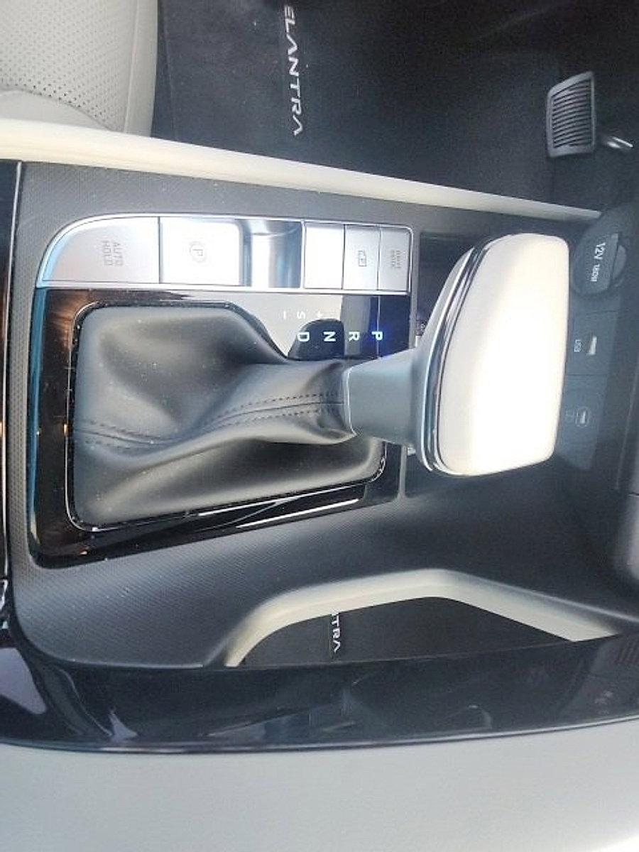 2025 Hyundai ELANTRA Hybrid Vehicle Photo in Harrisburg, PA 17111