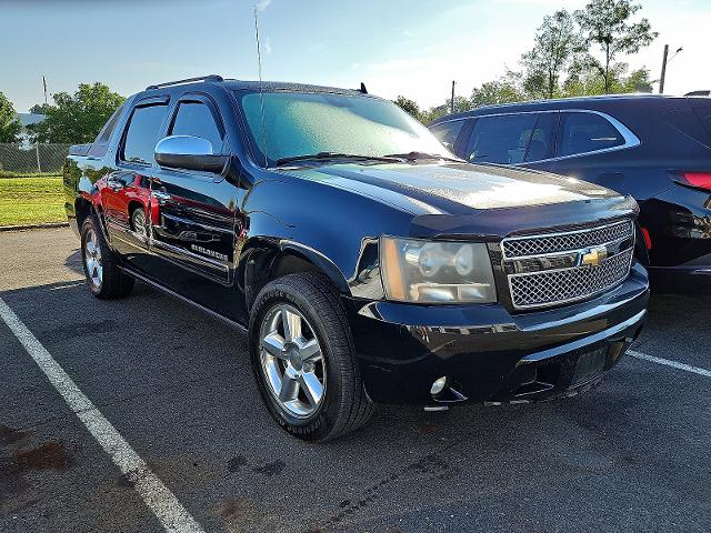 2010 Chevrolet Avalanche Vehicle Photo in TREVOSE, PA 19053-4984