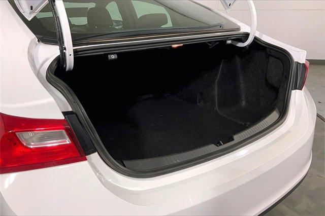 2023 Chevrolet Malibu Vehicle Photo in KANSAS CITY, MO 64114-4502