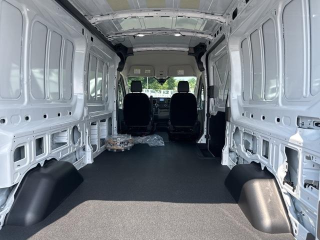 2024 Ford Transit Cargo Van Vehicle Photo in Webster, MA 01570-1415