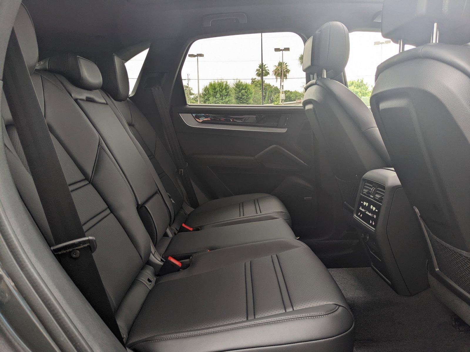 2024 Porsche Cayenne Vehicle Photo in Maitland, FL 32751