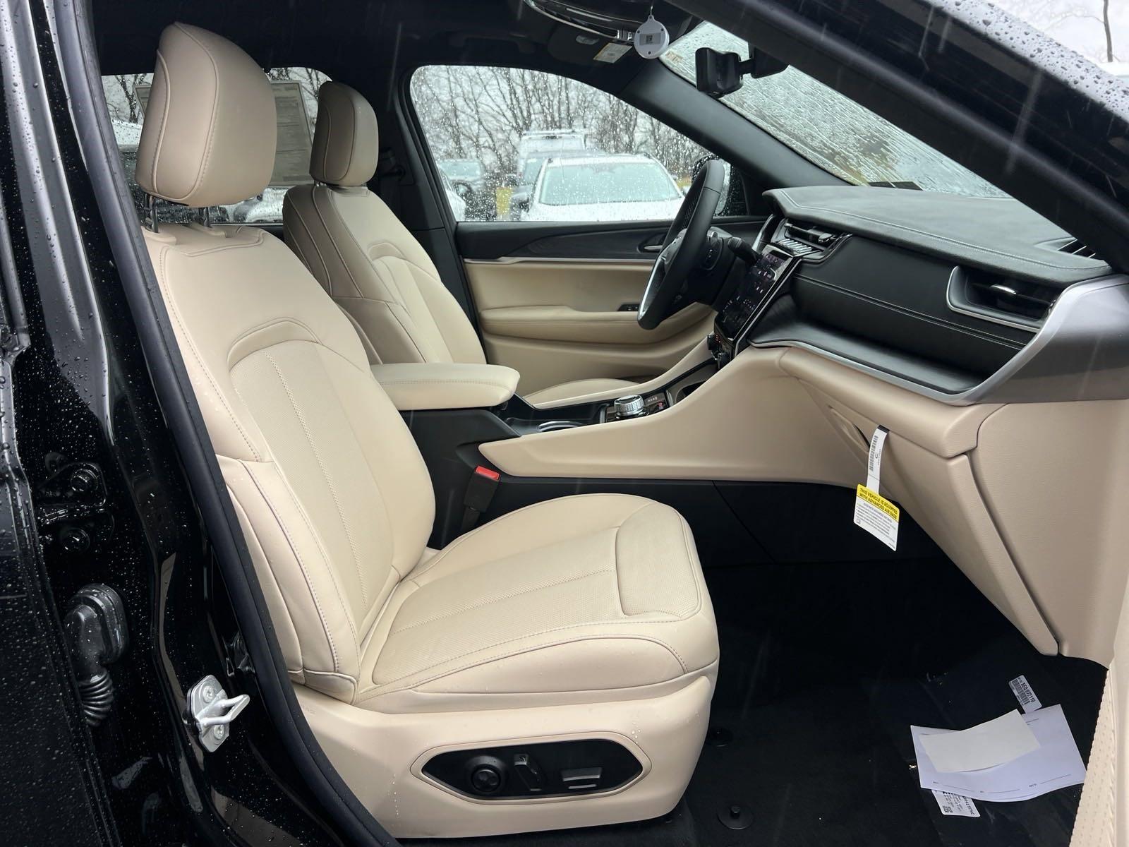 2025 Jeep Grand Cherokee L Vehicle Photo in Mechanicsburg, PA 17050-1707