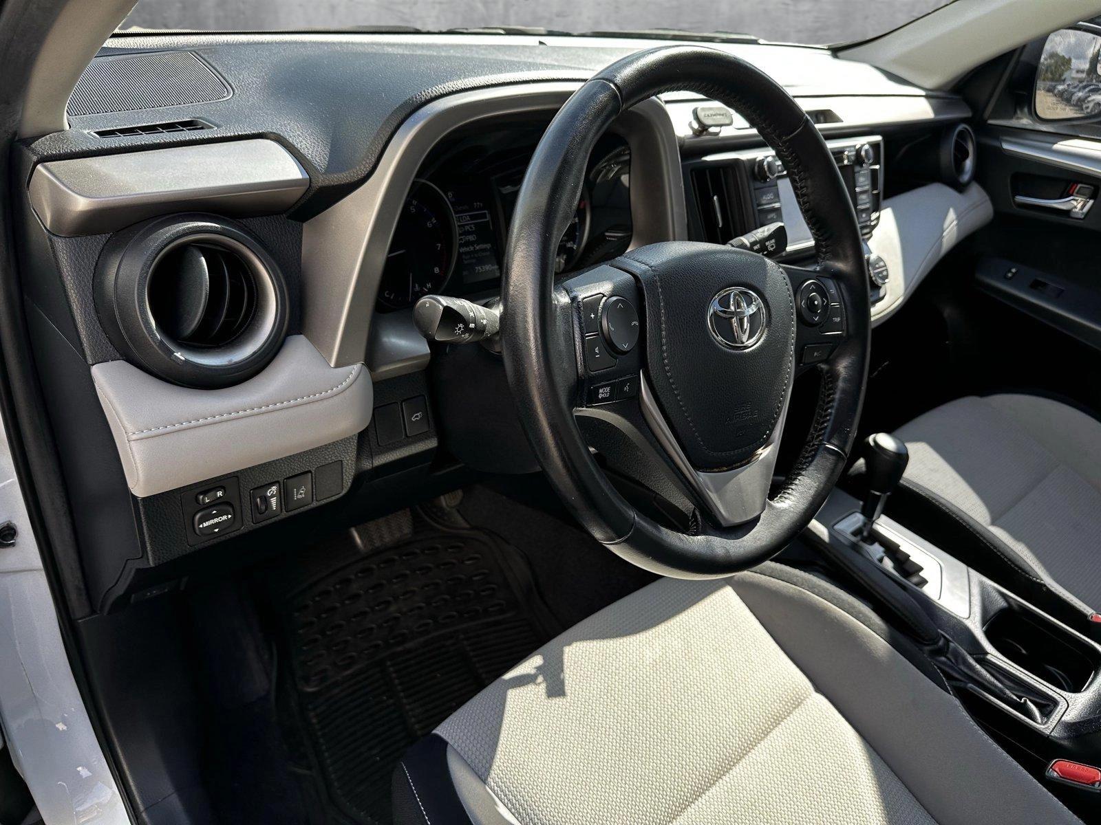 2017 Toyota RAV4 Vehicle Photo in Hollywood, FL 33021