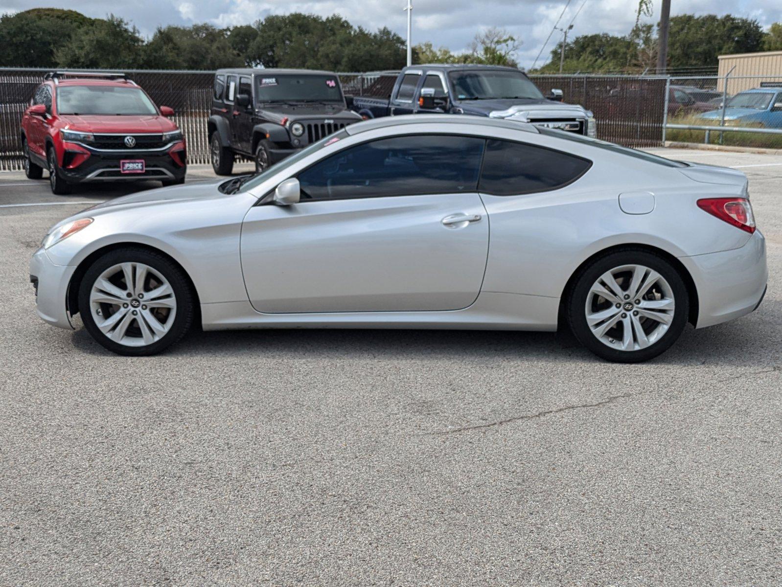 2011 Hyundai GENESIS Coupe Vehicle Photo in CORPUS CHRISTI, TX 78416-1100