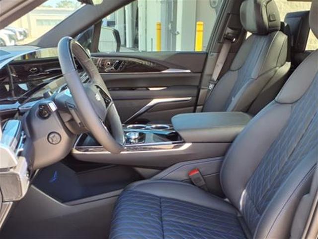 2025 Cadillac Escalade IQ Vehicle Photo in Tampa, FL 33612