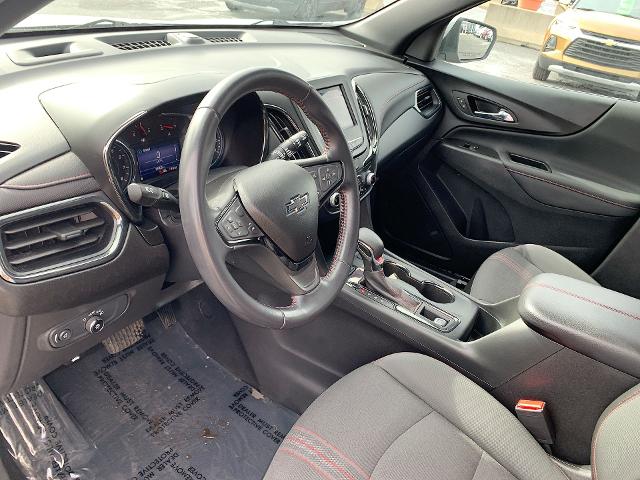 2022 Chevrolet Equinox Vehicle Photo in MOON TOWNSHIP, PA 15108-2571