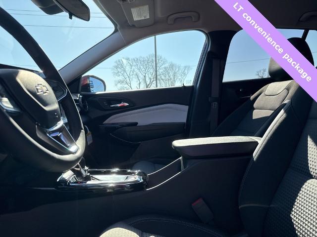 2025 Chevrolet Trax Vehicle Photo in MANHATTAN, KS 66502-5036