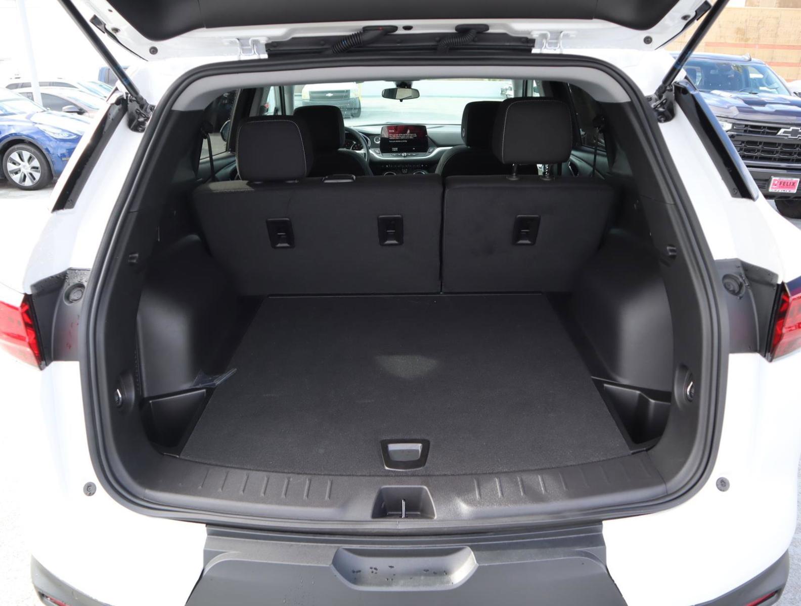 2025 Chevrolet Blazer Vehicle Photo in LOS ANGELES, CA 90007-3794